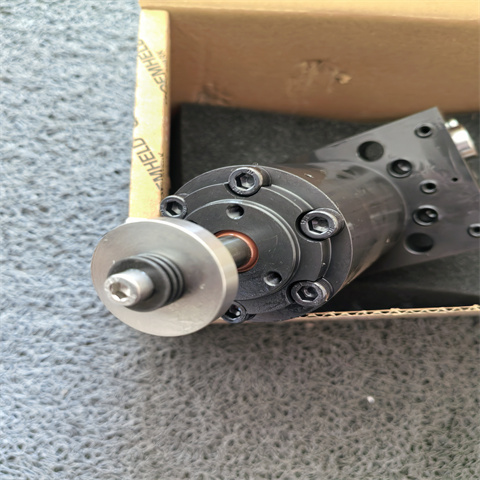 油缸1845H090L30DM (8)