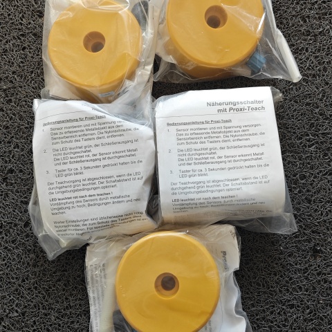 電感式接近開關(guān) IKM 070T