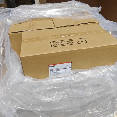 變頻器 CIPR-GA70B4103АBBA (1)