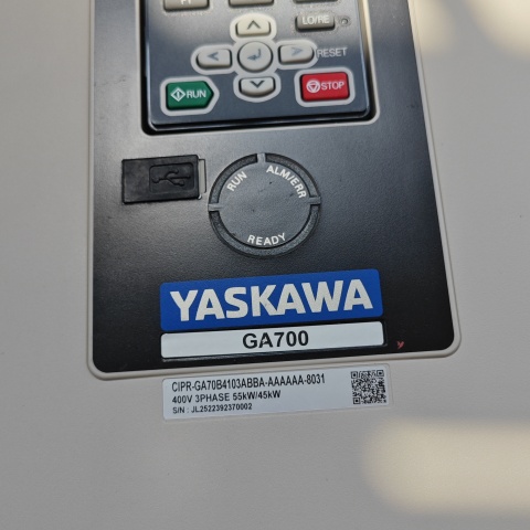 變頻器 CIPR-GA70B4103АBBA (4)