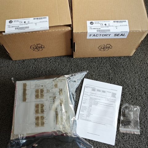 交換機1783-HMS8T4CGN (3)