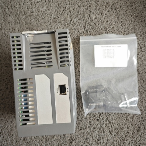 驅(qū)動(dòng)器AKD-M00306-MCEC-0000 (2)