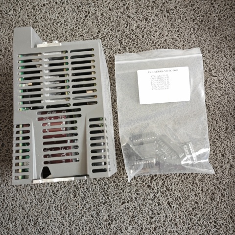 驅(qū)動(dòng)器AKD-M00306-MCEC-0000 (3)