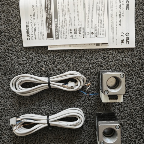 流量開關(guān)PFMB7102-F04-F (2)