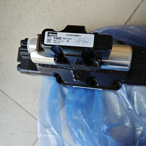 電液比例方向閥D91FBE01HC4NF00 (8)