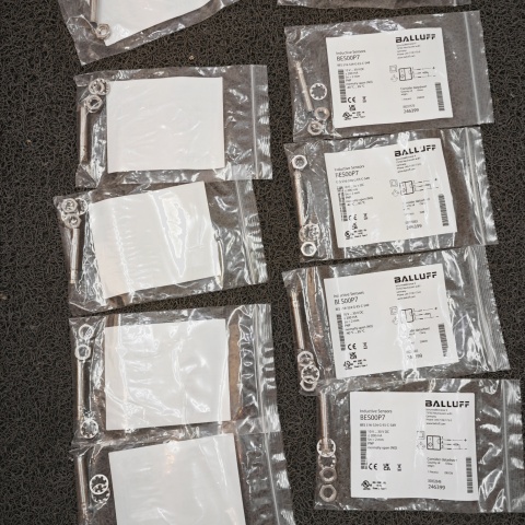 接近開關(guān)BES00P7 BES 516-324-G-E5-C-S49 (3)