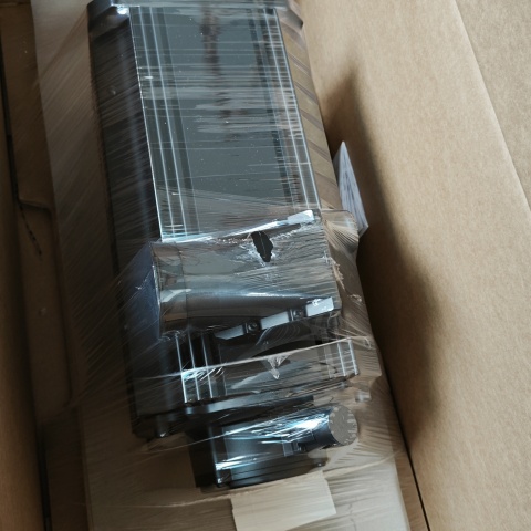 伺服電機 R911332590 MSK101D-0200-NN-M1-RG2-NNNN (4)