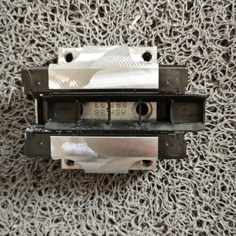 導(dǎo)軌滑塊R165181322 (6)