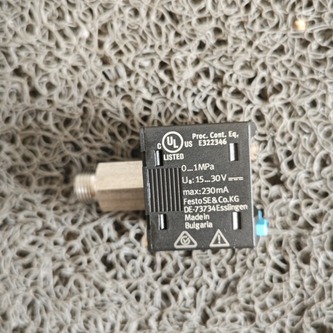 傳感器8035544SPAN-P10R-G18M-PN-PN-L1 (4)