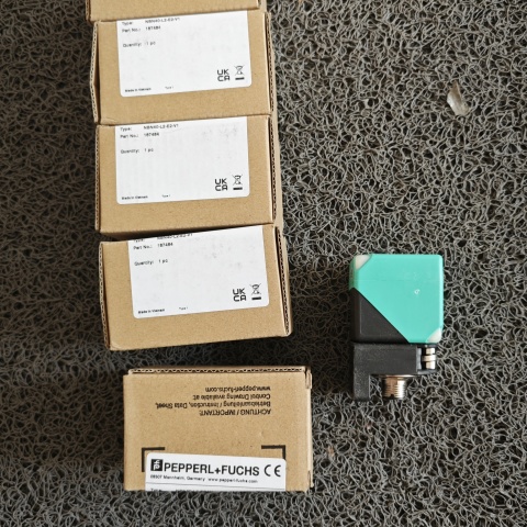 接近開(kāi)關(guān) NBN40-L2-E2-V1 (5)