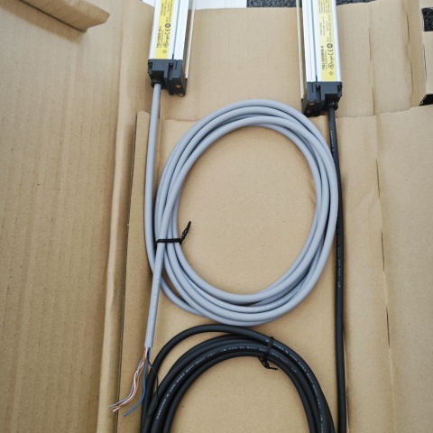 光柵F3SJ-E0225P25 (5)