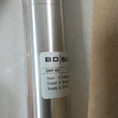 變送器 602-6000-1-3-TT3-H00-1-000 (4)