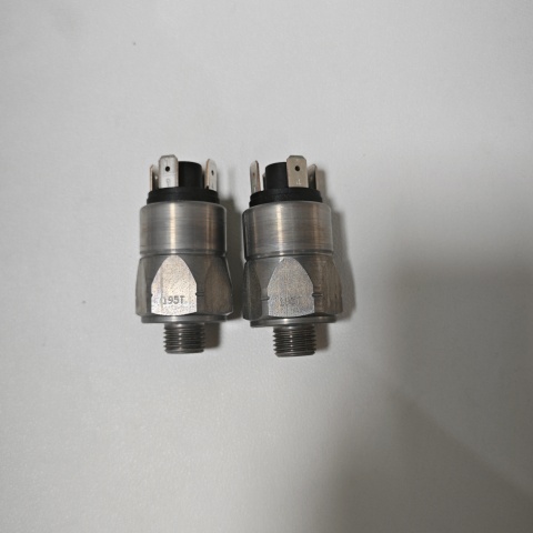 壓力開(kāi)關(guān)0180-45703-1-003 (3)