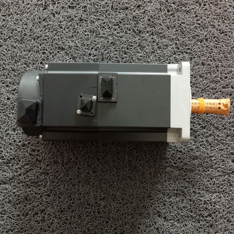 伺服電機(jī)HF-KP73BJKW04-S2 (7)