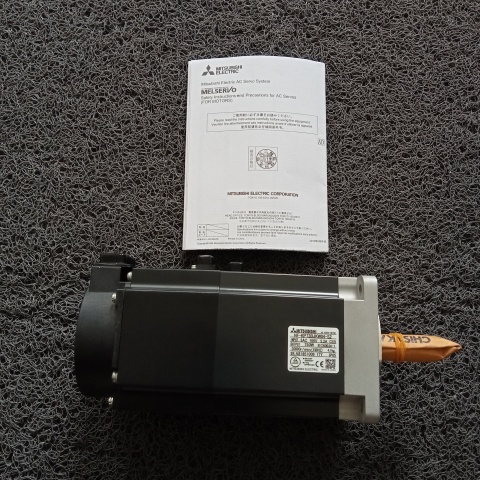 伺服電機(jī)HF-KP73BJKW04-S2 (8)