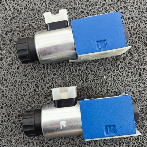 閥M-2SED6PK1X350CG24N9K4B15 (3)