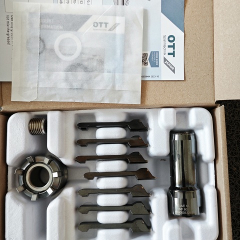 拉爪帶鎖緊螺栓 95