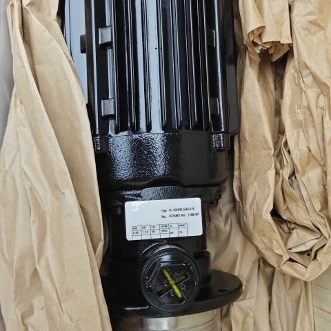 泵TC40430-550+578 (2)