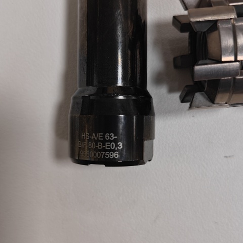 拉爪帶鎖緊螺栓 95