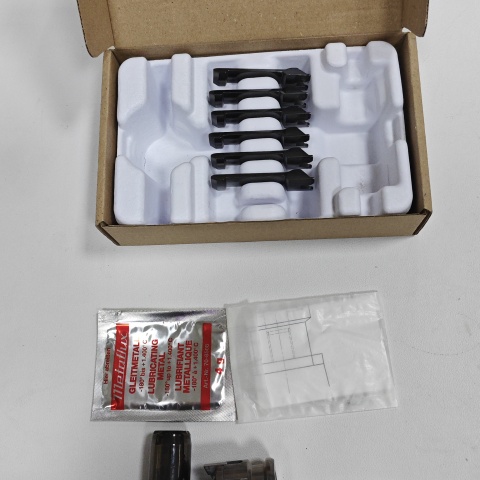 拉爪帶鎖緊螺栓 95